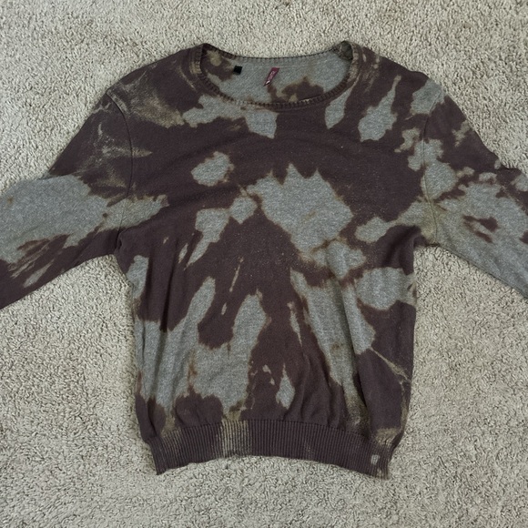 Brown Tie Dye Sweater - Picture 2 of 6